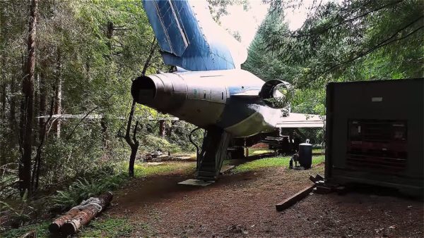 Mans Mortgage-free Recycled Boeing 747 Aircraft Home via Dylan Magaster 001