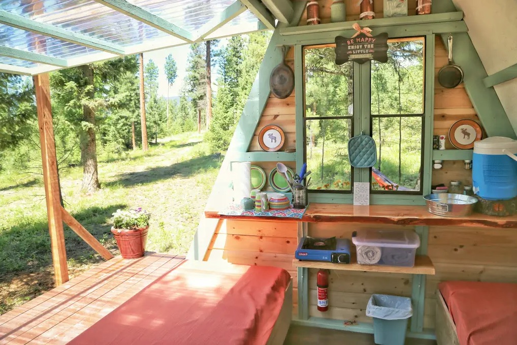 Micro A-frame Cabin Off-Grid Glamping Vacation in Montana 003