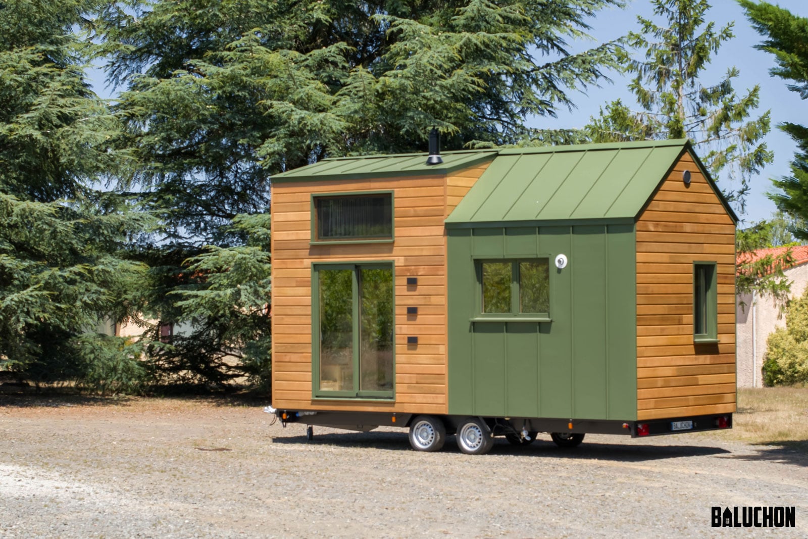 Milanda Tiny House with Home Office 16