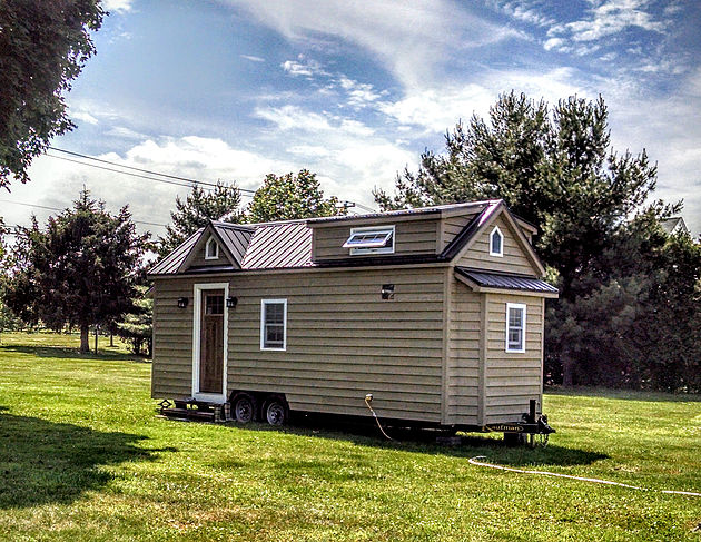 modern-farmhouse-by-liberation-tiny-homes-001