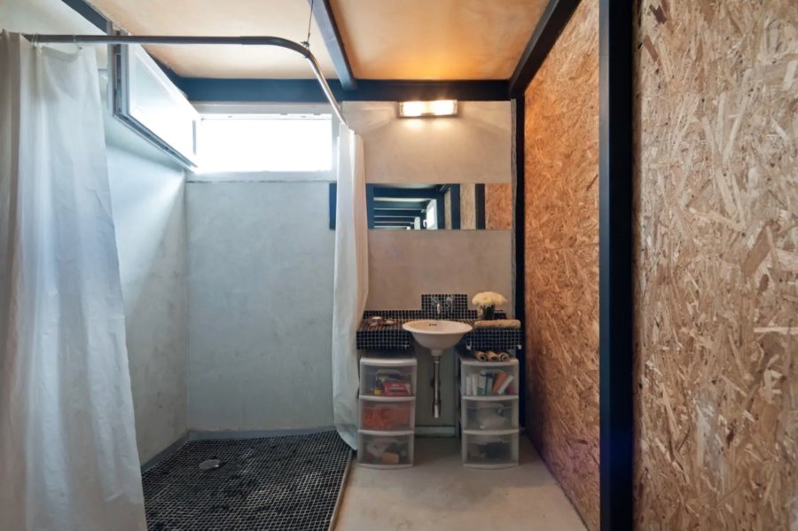 Modern Tiny House Built On A Rooftop In Mexico City via Alex-Airbnb 0023