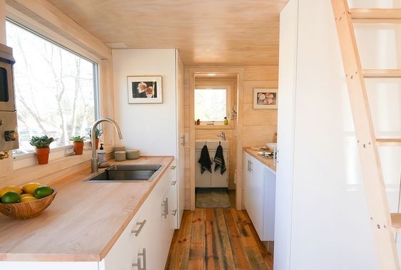 Modern Tiny House by Tongue and Groove 002