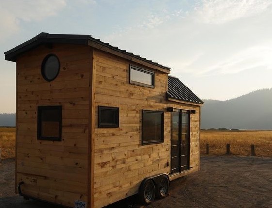 Modern Tiny House by Tongue and Groove 004