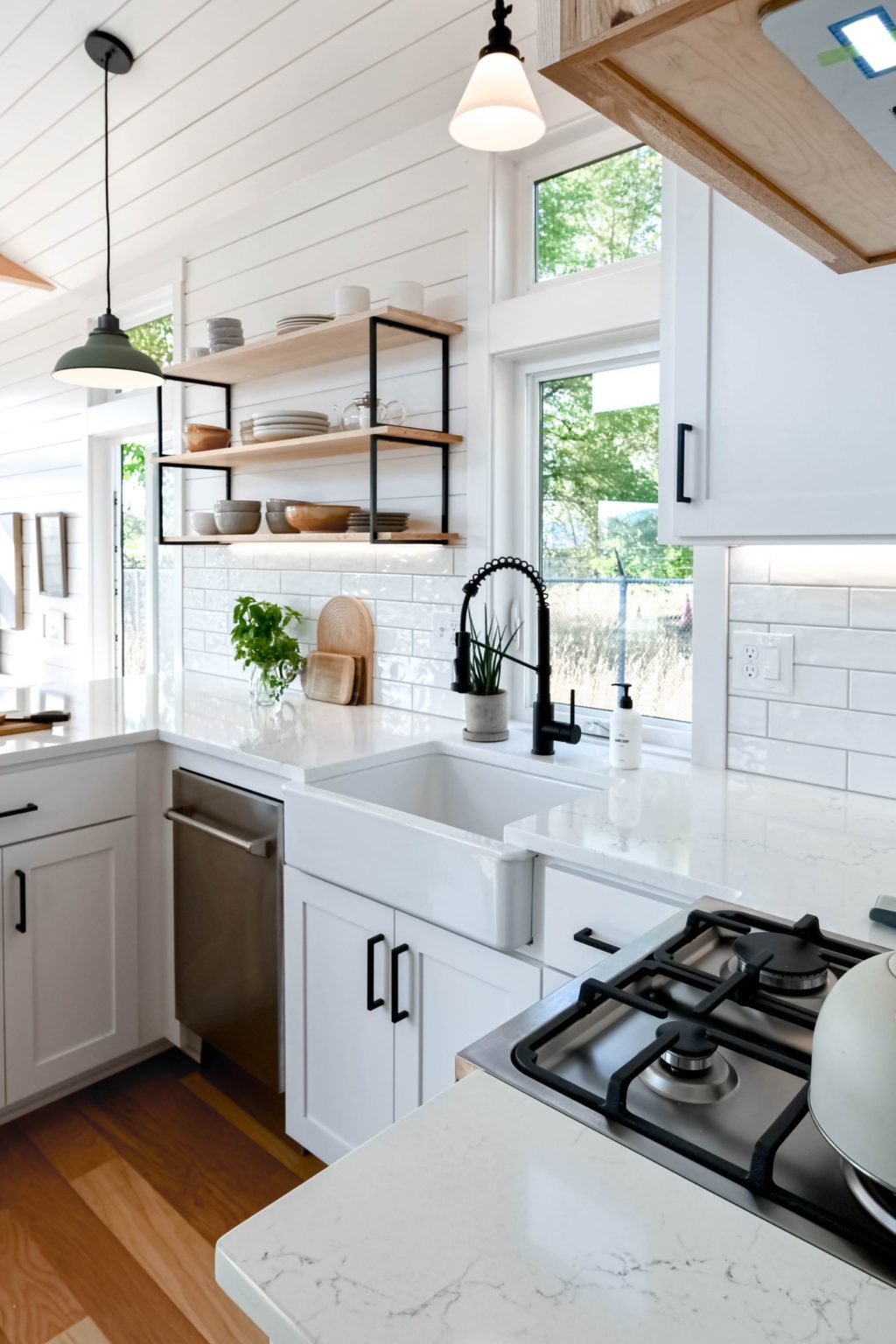 Modern and Minimal Lofted Cascade Max
