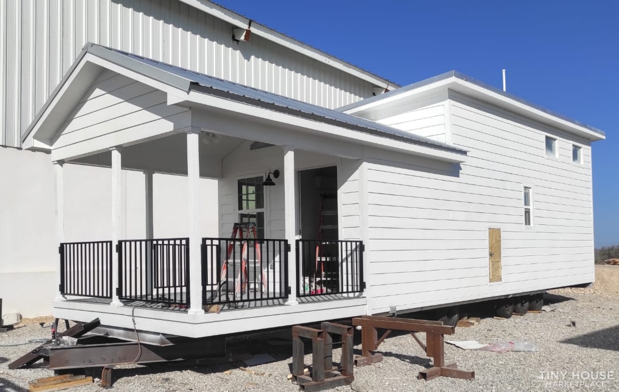 Park Model Tiny Home with Option for Lot Rent in Liberty Hill, Texas