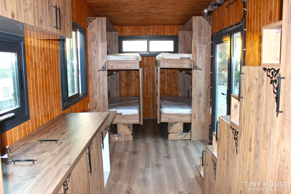 Moovinn Tiny House With Four Bunk Beds! 2