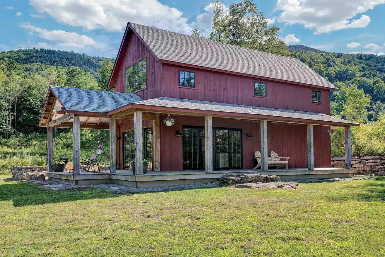 Cozy Barn Cabin in Vermont