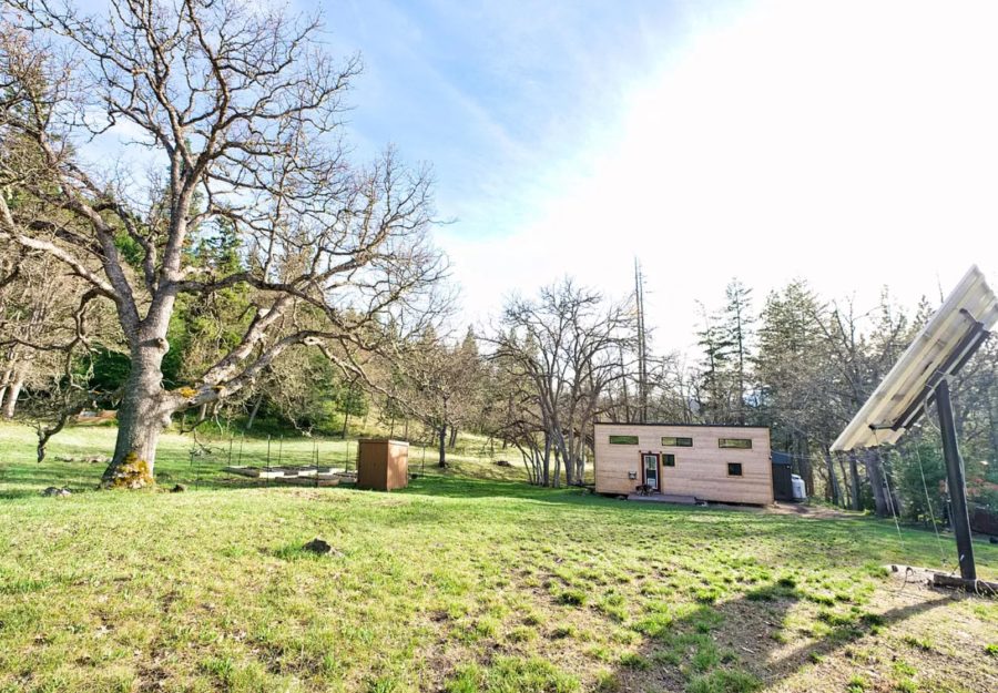 Multiple Tiny Houses on 5 Acres in Ashland OR via Zillow 001