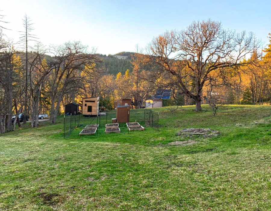 Multiple Tiny Houses on 5 Acres in Ashland OR via Zillow 002