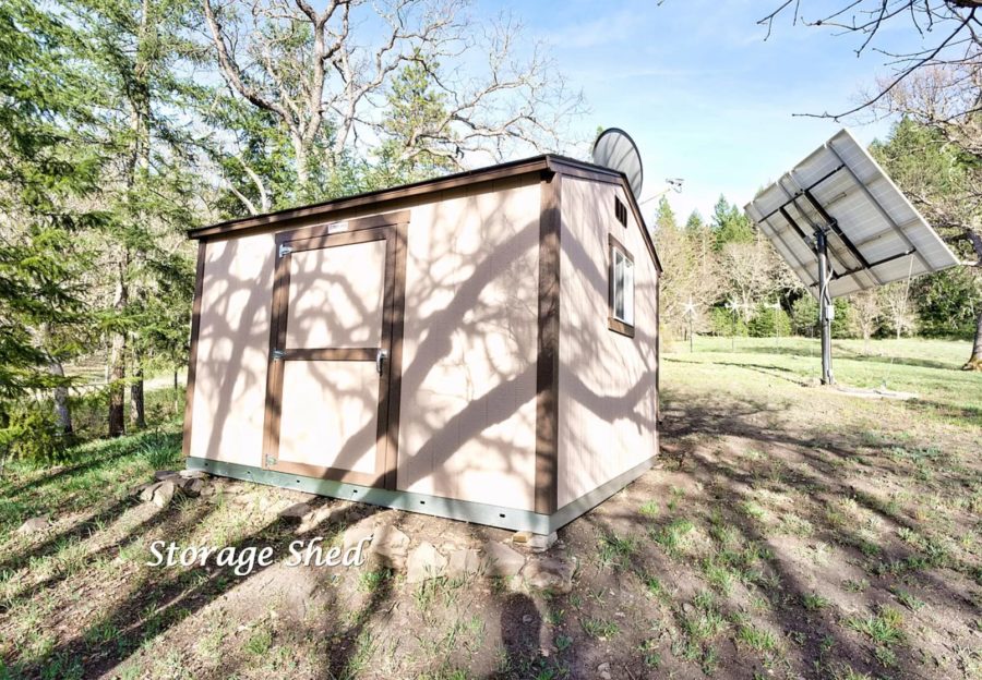 Multiple Tiny Houses on 5 Acres in Ashland OR via Zillow 0034
