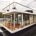 No1 Living 40ft Houseboat 001