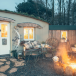 Nomad Gypsy Cottage Vacation with Unique Home Stays 11
