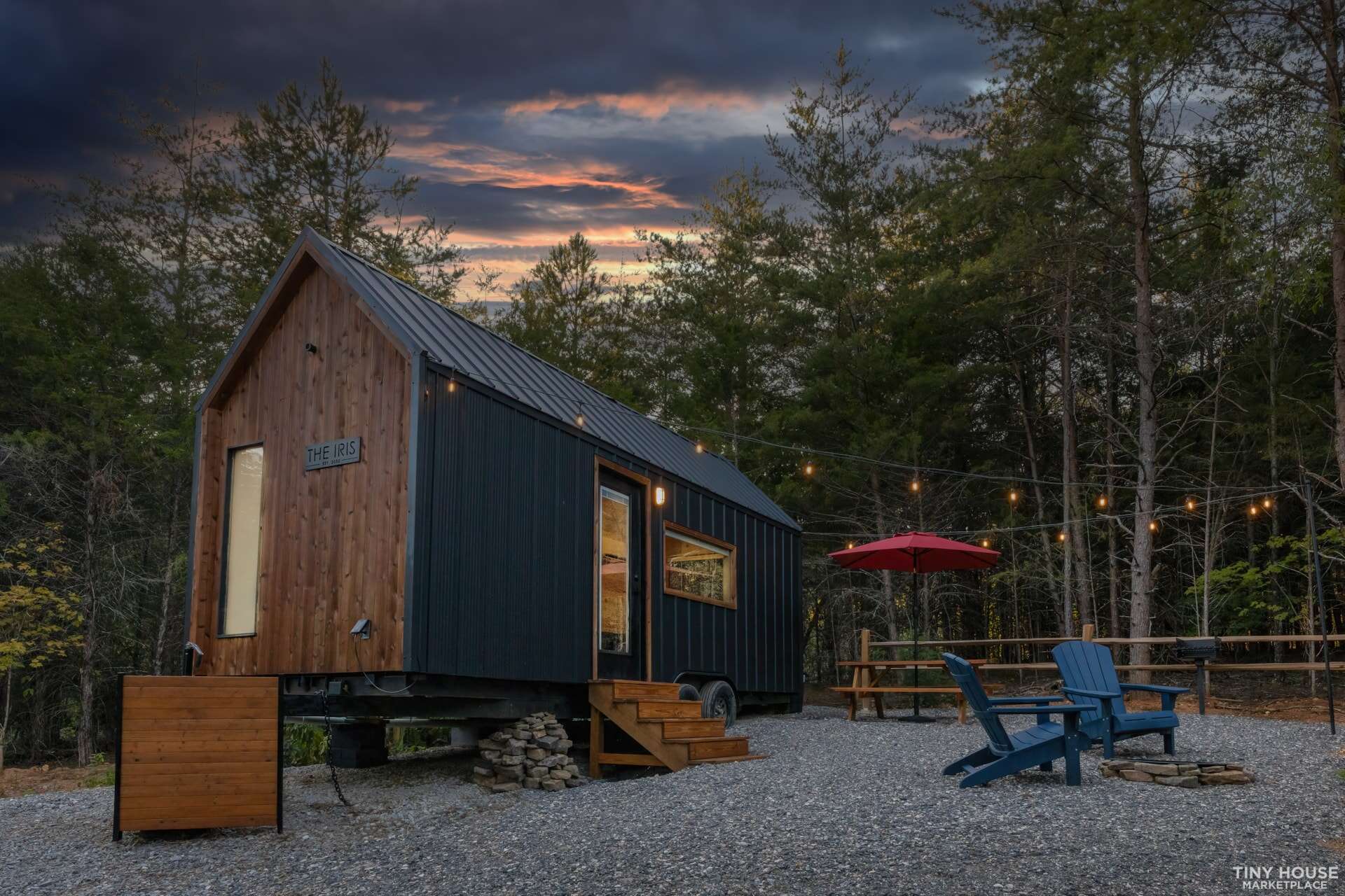 Cozy Nordic-Style Tiny Home on 5 Acres