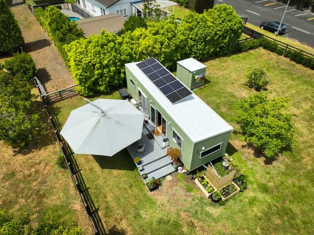Linda's off-grid tiny house