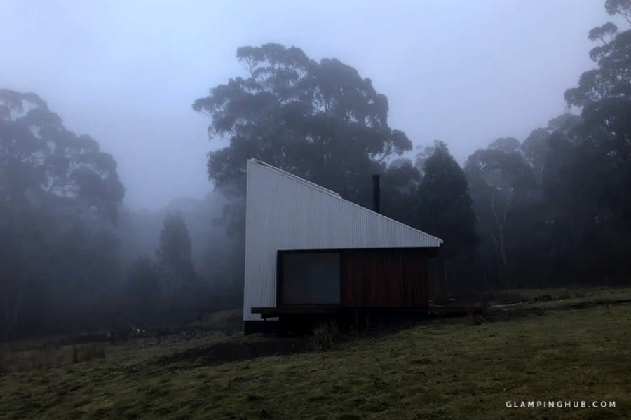Off-Grid Modern Tiny Home in Tasmania via Glamping Hub 0012