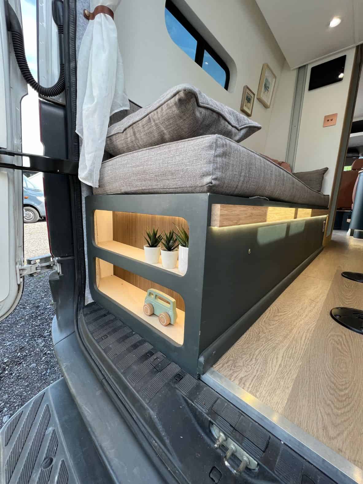 Van Life for a Family of 5: Polly by Vanpuravida