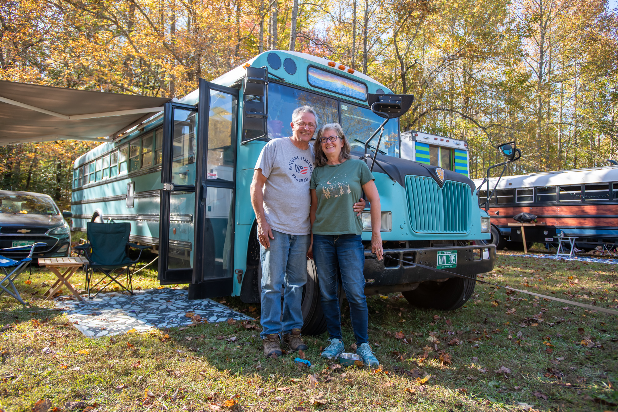 Retirees Hit The Road in Their Skoolie w a Tub. 3