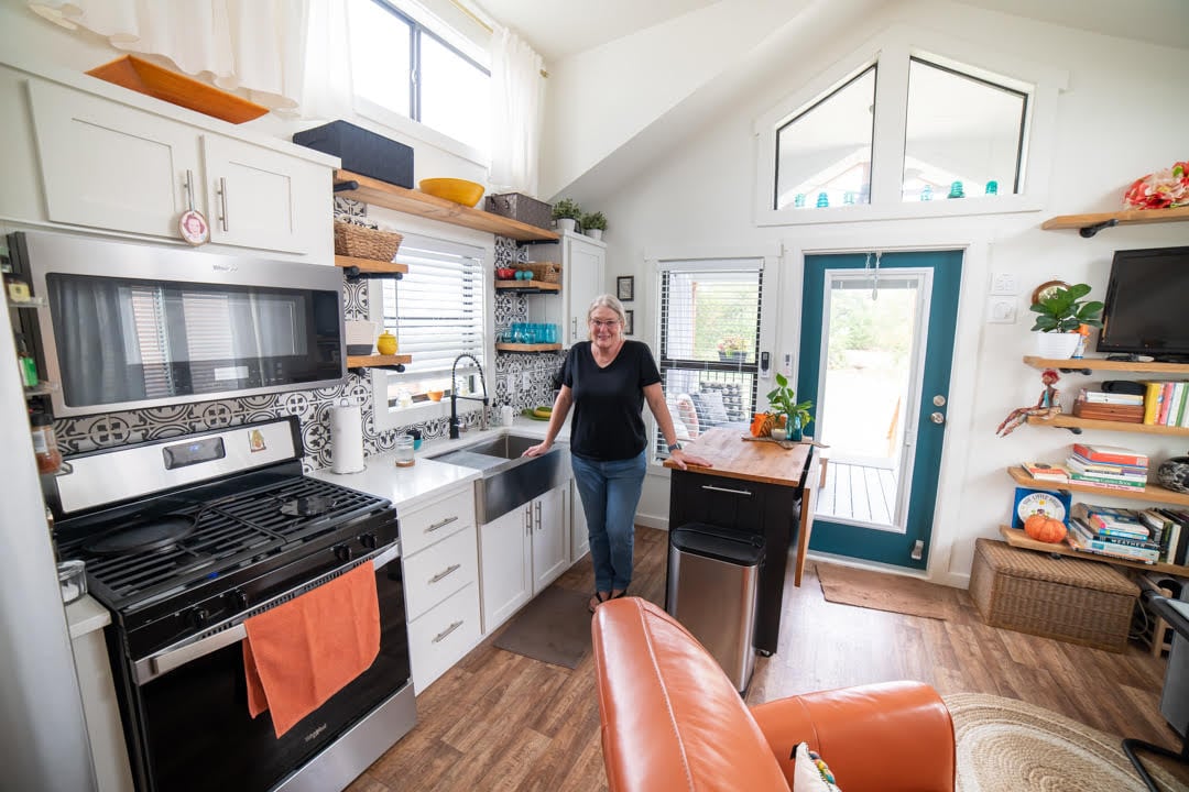 Retiree’s Park Model w Crafting Room 2
