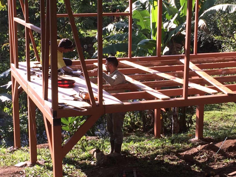 Robertas Tiny Cabina Construction in Costa Rica 0012