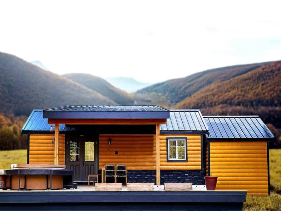 Rolling Bear Black Bear 400 sq ft community cottage lodge