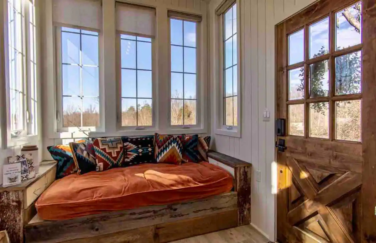 Roost20 @ The Tiny House Farm 11
