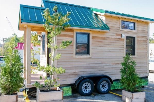 Roving Tiny House For Sale 001
