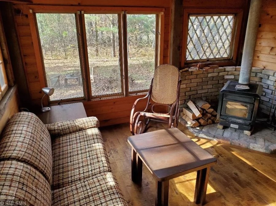 Rustic Cabin on 26 Acres in Wisconsin for 159k via Zillow 007