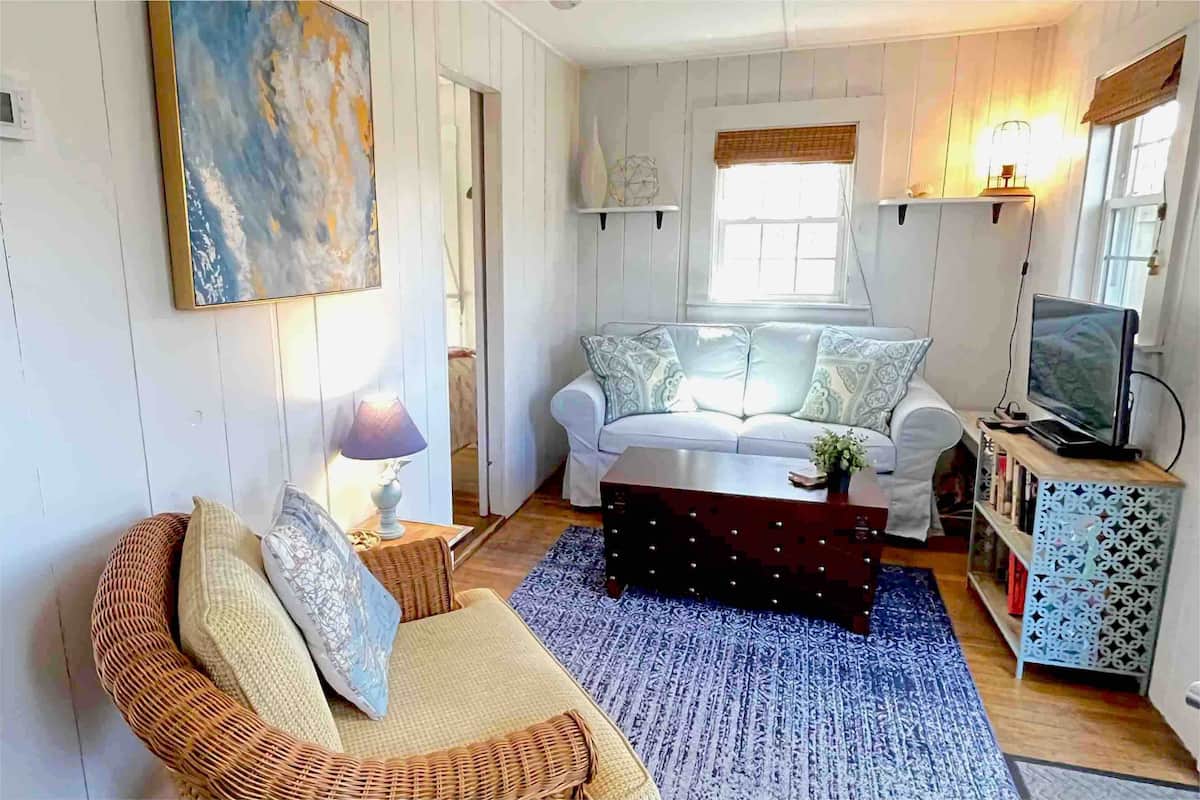 SAND PEBBLE COTTAGE 16