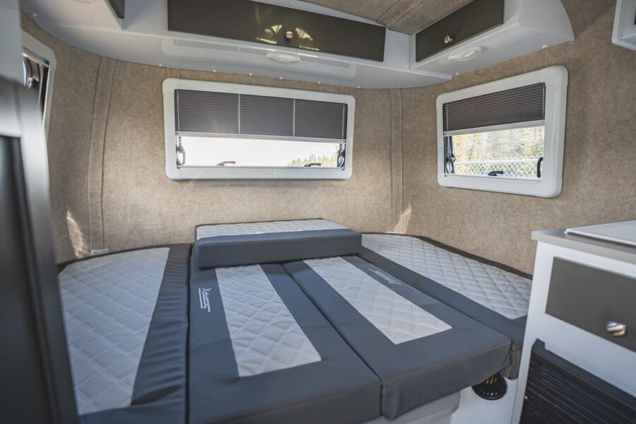 U-shaped rear dinette made into a bed
