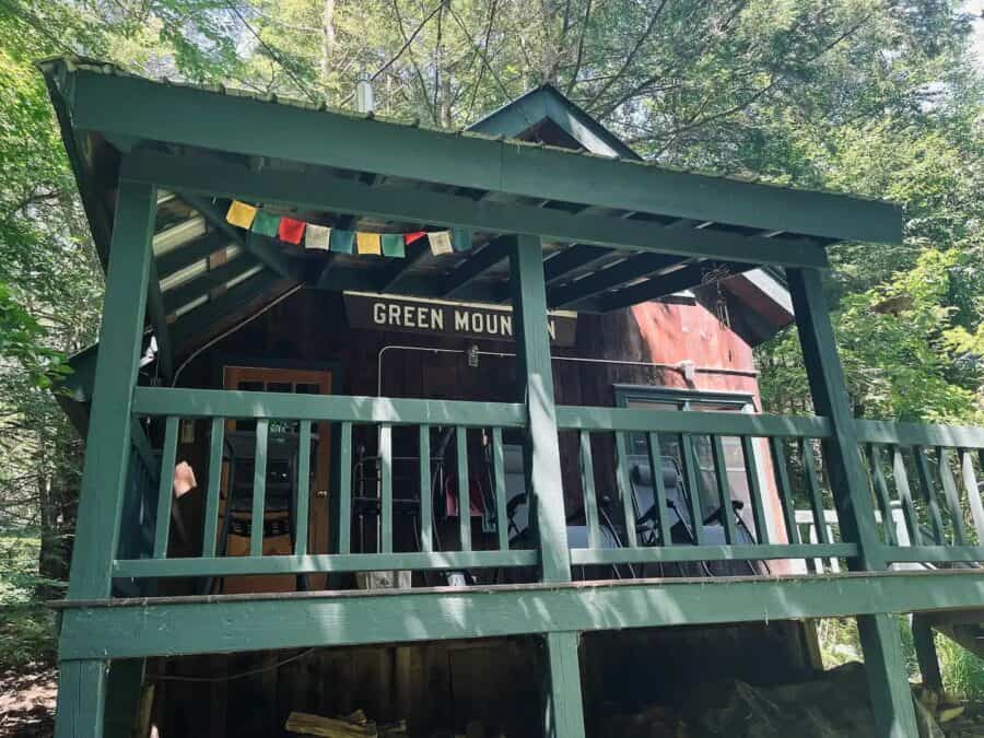 Serenity Now Romantic Cabin 19