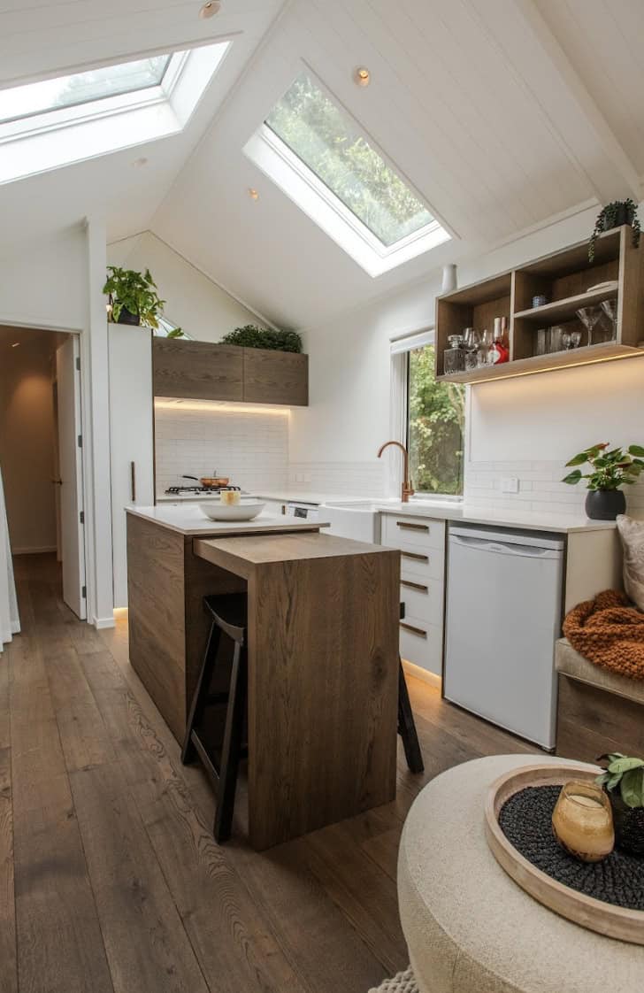 Shayne’s Incredible Modular Airbnb Design 2