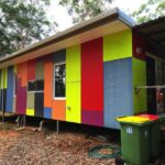 She turned a 40-foot shipping container into her tiny home 001