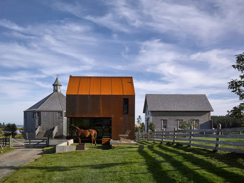 Shobac Farm Gate House