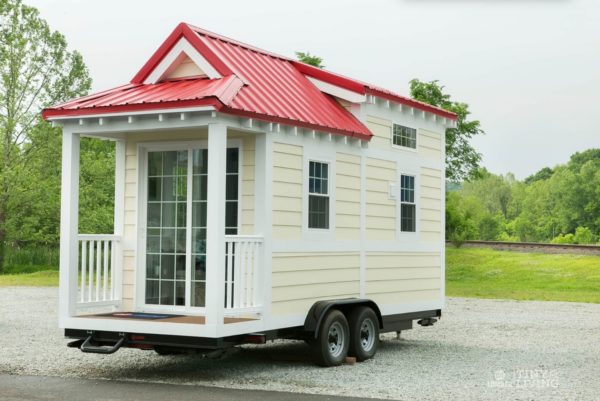 Shonsie Tiny House in Red 001