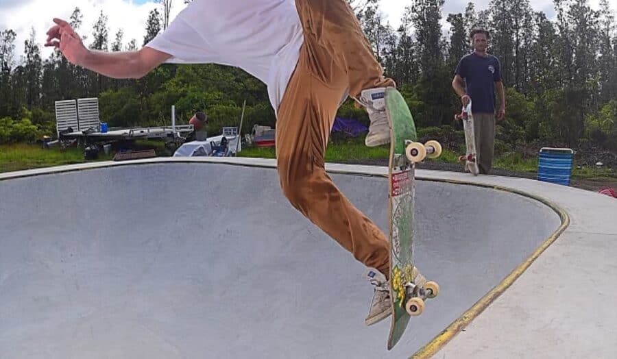 Shred and Breakfast Big Island Hawaii Oasis Skate Co