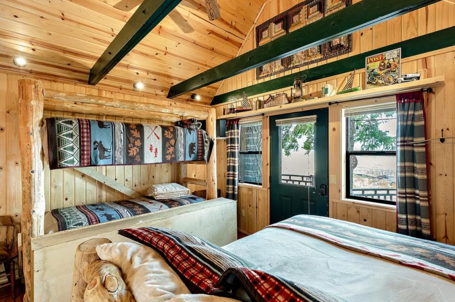 Small Cabin and Tiny House in Ashland via Zillow 006