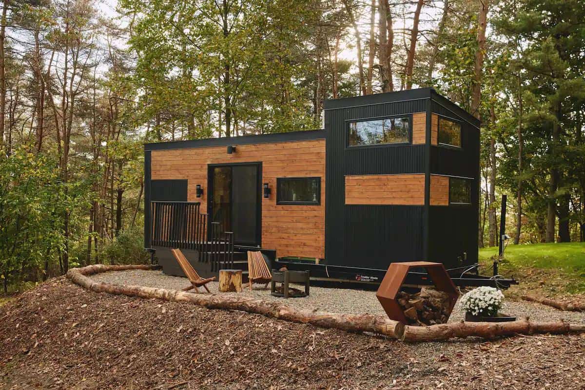 Tiny House in the Woods – Sowilo Maple House