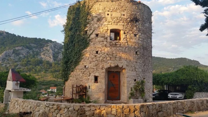 Stone Tower Cabin in Croatia 0031