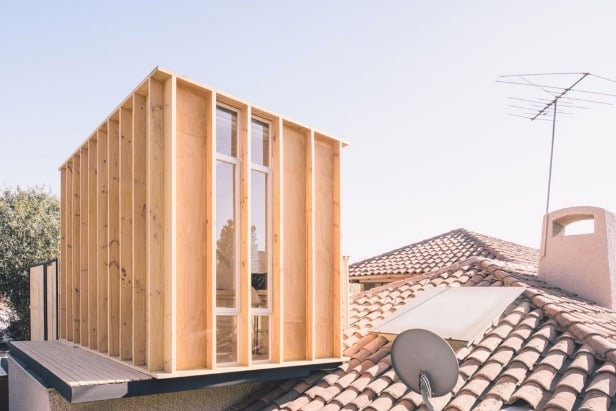 Student’s Rooftop Tiny Architecture Office 001