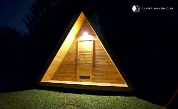 Stylish A-frame Pod Cabins with Private Bathrooms in Slovenia 0011