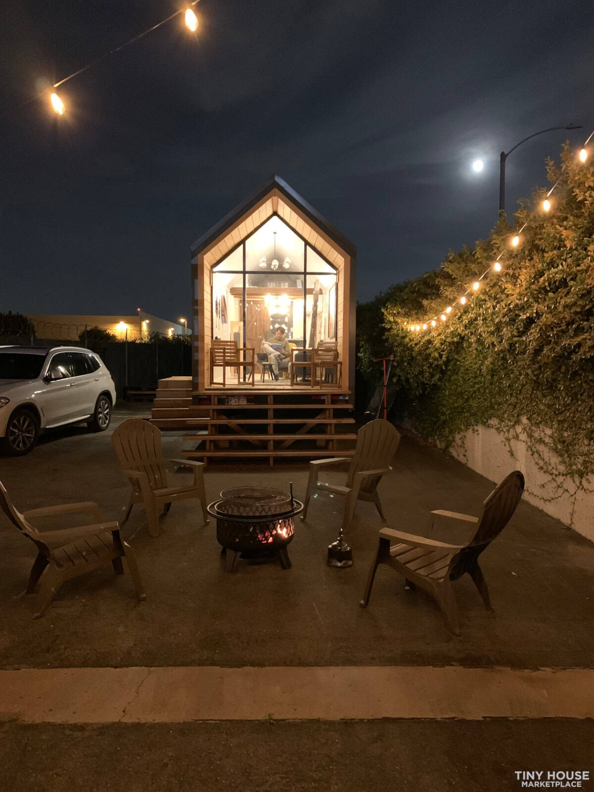 Cozy Tiny House with Outdoor Firepit