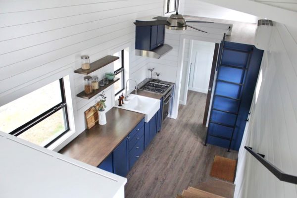 The-Juniper-Tiny-House-from-Mustard-Seed-Tiny-Homes-0032