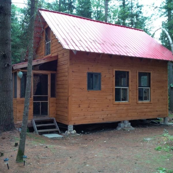 The Little Red Cabin by Forest Trek Woodwork in Canada 001