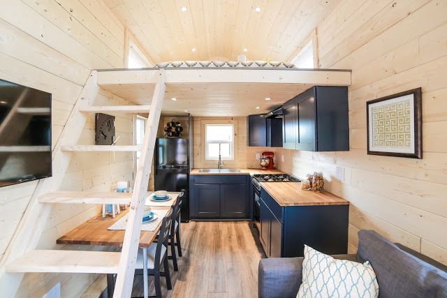 The Mansion Tiny House by Uncharted Tiny Homes 002