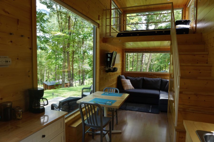 The Oki Tiny House Vacation in The Catskills Upper-State New York via atinyhouseresort-com 007
