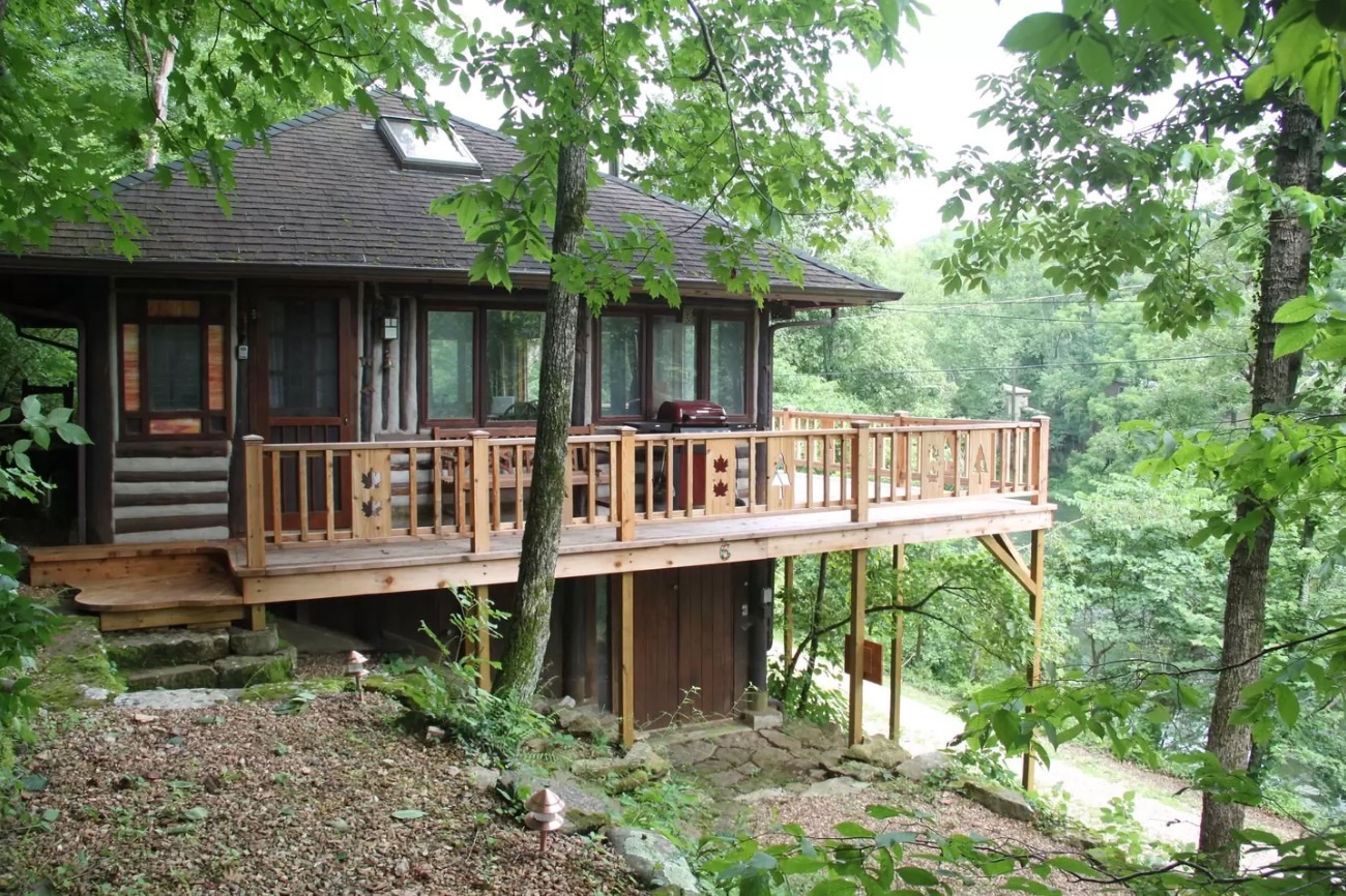 The Perch Tiny Cabin at Lake Lucerne 001