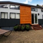 the-poker-night-tiny-house-001