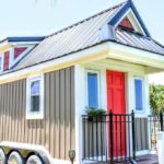 The Robin Lakeside Tiny House Vacation in Orlando Florida 001a
