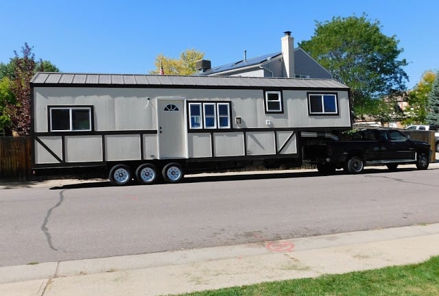 the-rose-tiny-home-001