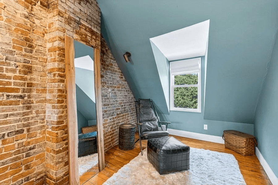 The Skinny House (Spite House) is For Sale in Boston 9